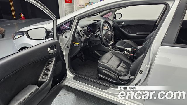 Kia K3 Diesel Deluxe 2016 — фото 10
