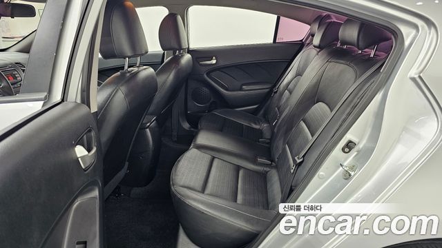 Kia K3 Diesel Deluxe 2016 — фото 12