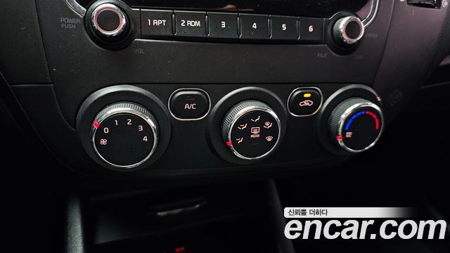 Kia K3 Diesel Deluxe 2016 — фото 29