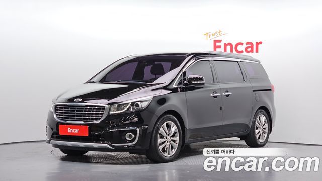 Kia Carnival 9-seater Noblesse