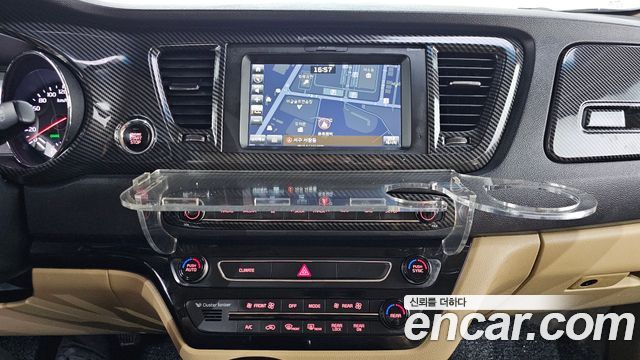 Kia Carnival 9-seater Noblesse 2018 — фото 14