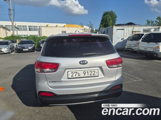 Kia Sorento Diesel 2.0 2WD Luxury 2015 — фото 2