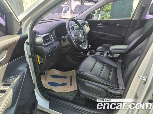 Kia Sorento Diesel 2.0 2WD Luxury 2015 — фото 16