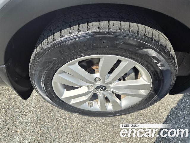 Kia Sorento Diesel 2.0 2WD Luxury 2015 — фото 17