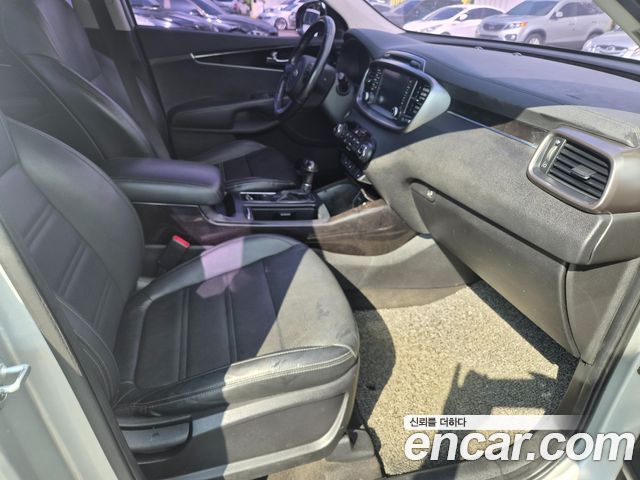Kia Sorento Diesel 2.0 2WD Luxury 2015 — фото 19