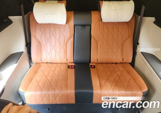 Kia Carnival (IV) HEV 9-Seater Hi-Limousine (Special vehicle) 2025 — фото 9