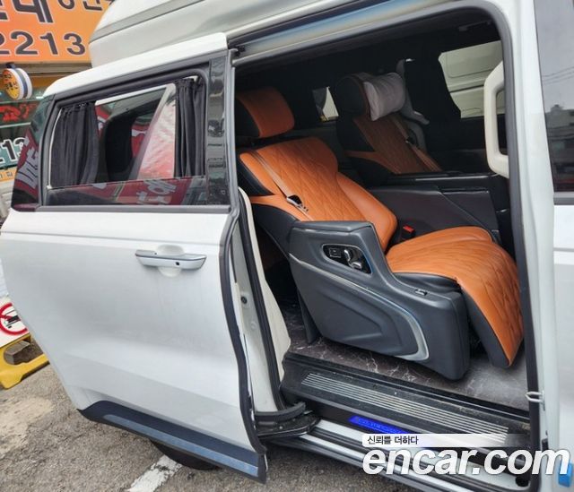 Kia Carnival (IV) HEV 9-Seater Hi-Limousine (Special vehicle) 2025 — фото 19