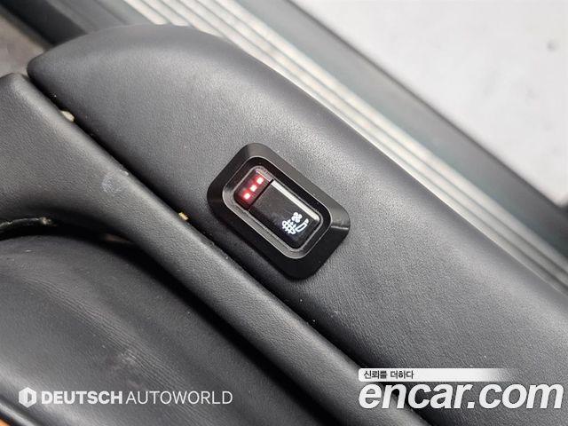 Kia Carnival (IV) HEV 9-Seater Hi-Limousine (Special vehicle) 2025 — фото 20