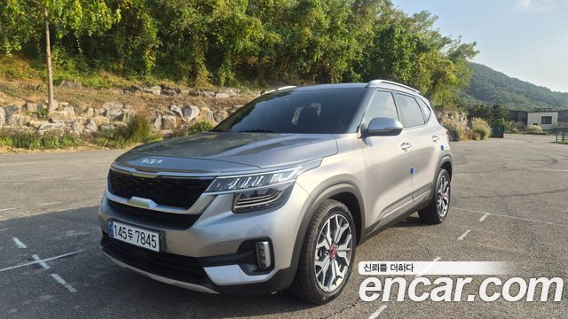 Kia Seltos Gasoline 1.6 Turbo 2WD Signature 2023 — фото 2