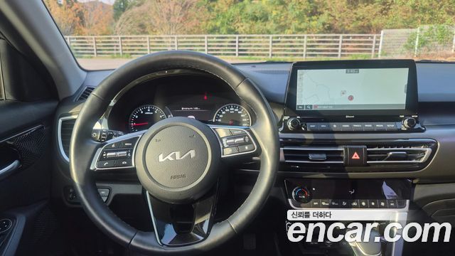 Kia Seltos Gasoline 1.6 Turbo 2WD Signature 2023 — фото 9