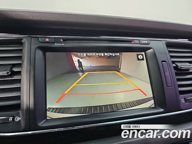 Kia Carnival 7-seater Limousine VIP 2016 — фото 18