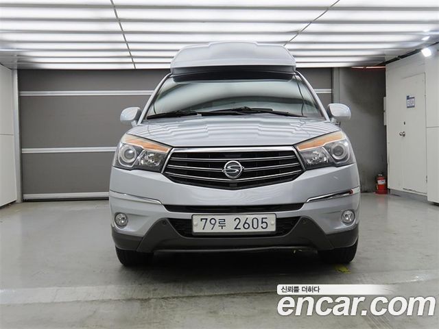KG Mobility (SsangYong) Korando Turismo 4WD Chateau 11-seater High-roof 2015 — фото 2
