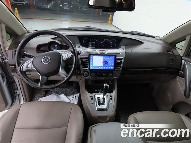KG Mobility (SsangYong) Korando Turismo 4WD Chateau 11-seater High-roof 2015 — фото 7