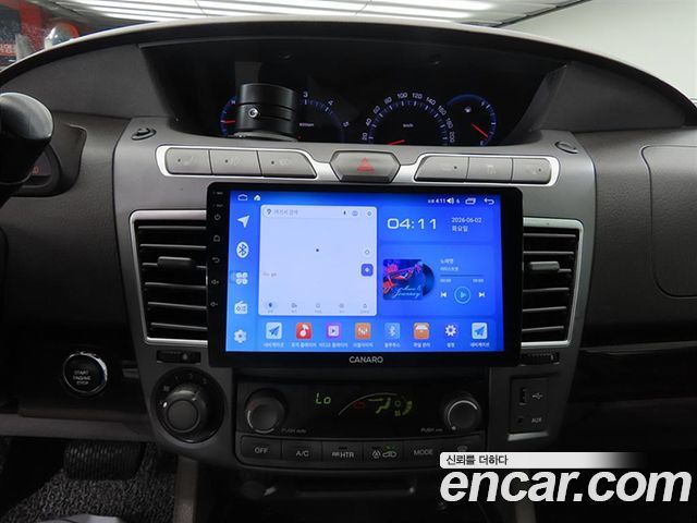 KG Mobility (SsangYong) Korando Turismo 4WD Chateau 11-seater High-roof 2015 — фото 17
