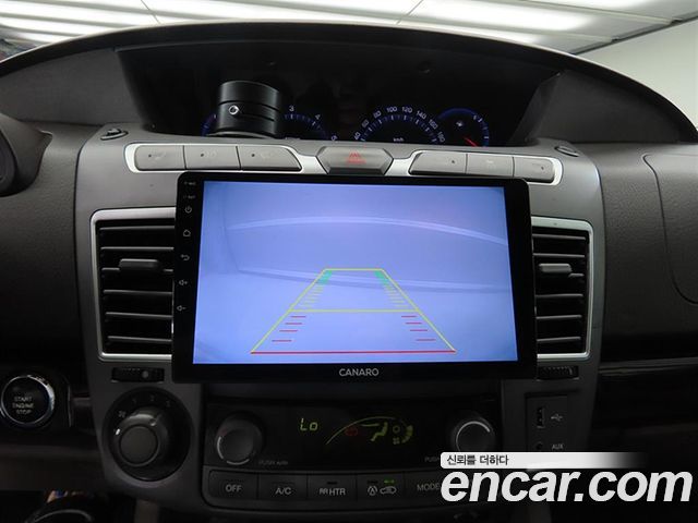 KG Mobility (SsangYong) Korando Turismo 4WD Chateau 11-seater High-roof 2015 — фото 18