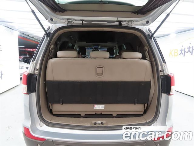 KG Mobility (SsangYong) Korando Turismo 4WD Chateau 11-seater High-roof 2015 — фото 22