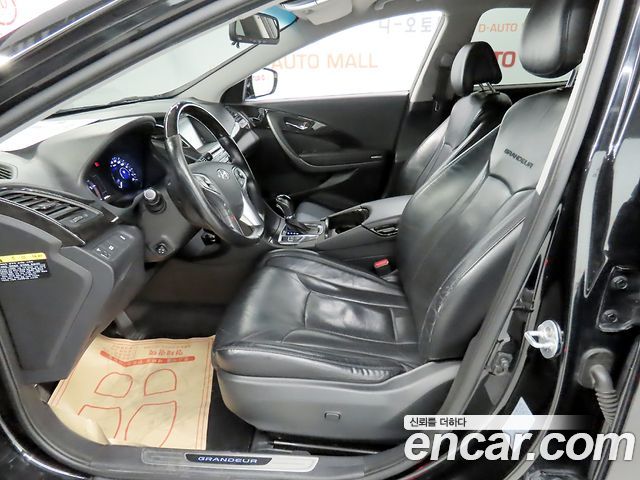 Hyundai Grandeur (HG) HG220 Diesel Premium 2016 — фото 10