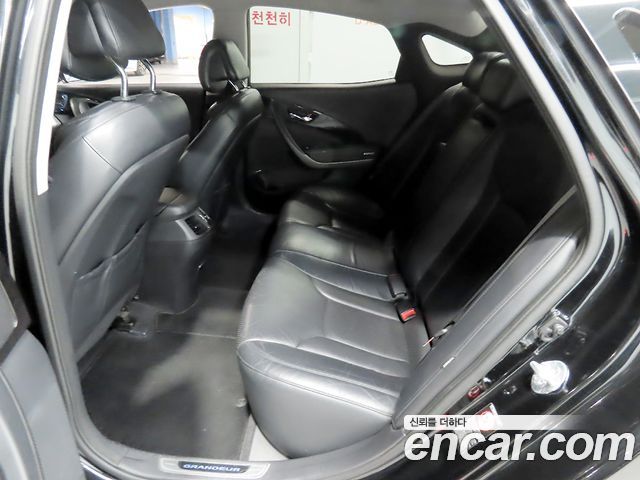 Hyundai Grandeur (HG) HG220 Diesel Premium 2016 — фото 15