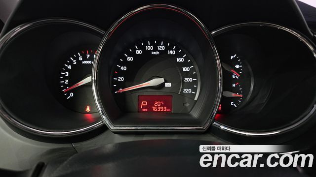 Kia Pride 5DR 1.4 MPI Trendy 2016 — фото 8
