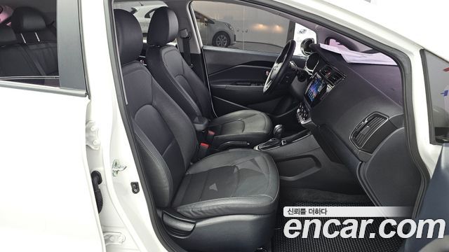 Kia Pride 5DR 1.4 MPI Trendy 2016 — фото 10