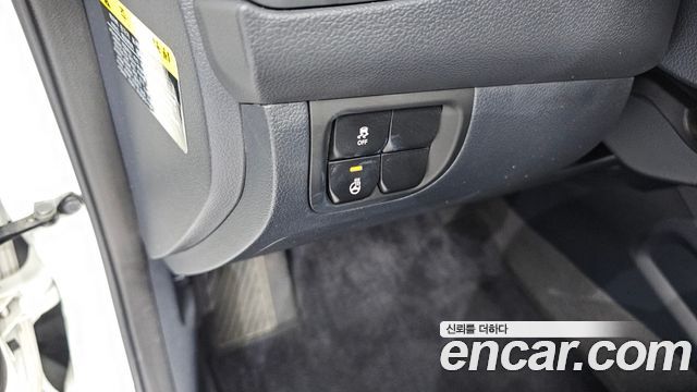 Kia Pride 5DR 1.4 MPI Trendy 2016 — фото 19