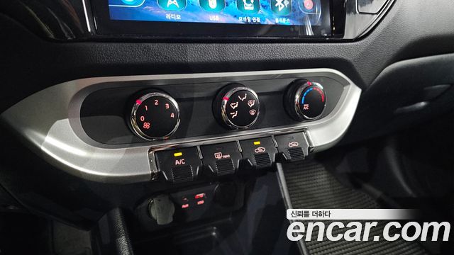 Kia Pride 5DR 1.4 MPI Trendy 2016 — фото 29