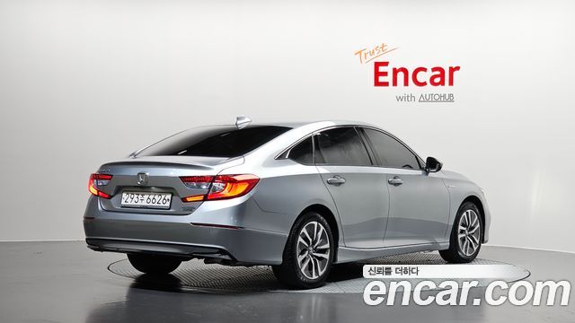Honda Accord (X) 2.0 Hybrid Touring 2019 — фото 2