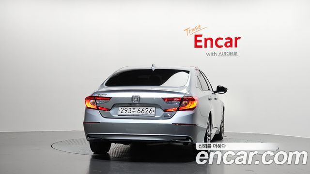 Honda Accord (X) 2.0 Hybrid Touring 2019 — фото 4