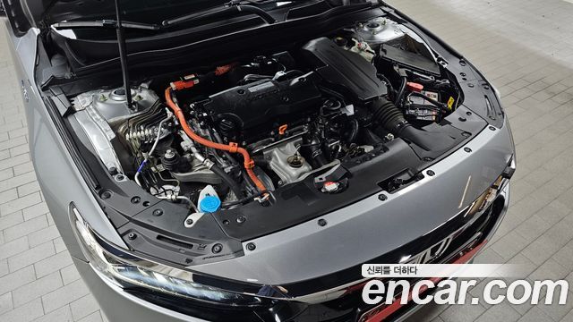 Honda Accord (X) 2.0 Hybrid Touring 2019 — фото 6