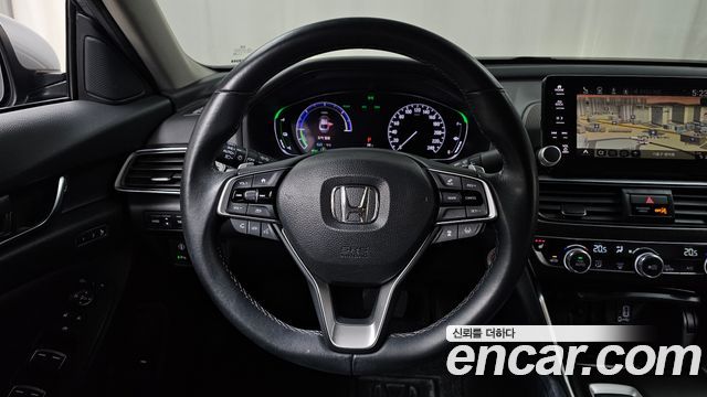 Honda Accord (X) 2.0 Hybrid Touring 2019 — фото 13