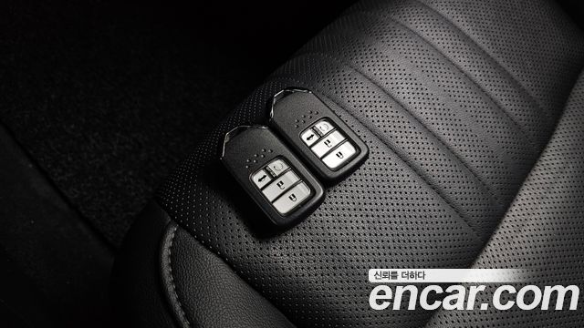 Honda Accord (X) 2.0 Hybrid Touring 2019 — фото 15