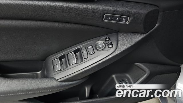 Honda Accord (X) 2.0 Hybrid Touring 2019 — фото 28