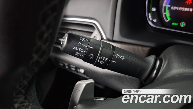 Honda Accord (X) 2.0 Hybrid Touring 2019 — фото 33