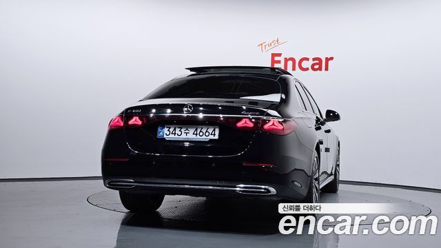 Mercedes-Benz E-Class (W214) E300 4MATIC Exclusive 2024 — фото 4