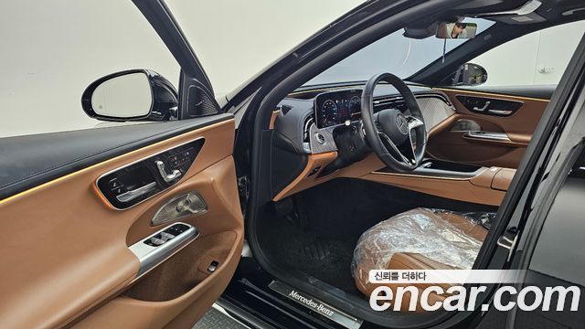 Mercedes-Benz E-Class (W214) E300 4MATIC Exclusive 2024 — фото 10