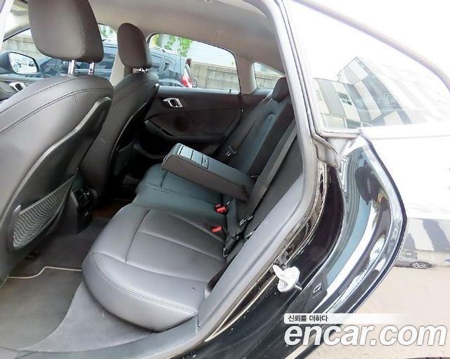 BMW 2 Series Gran Coupe (F44) 220i Sport 2023 — фото 16