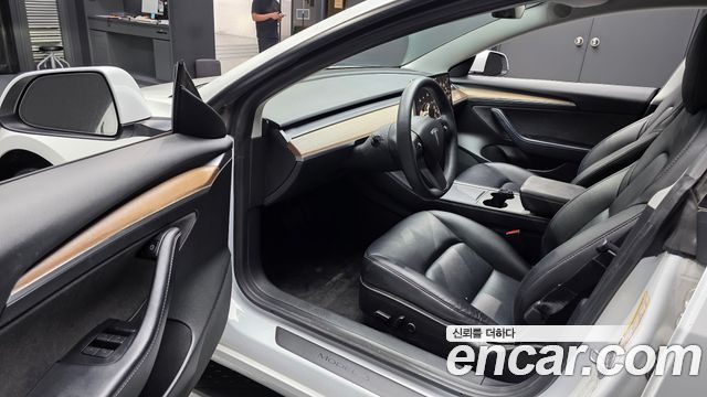 Tesla Model 3 RWD 2022 — фото 10