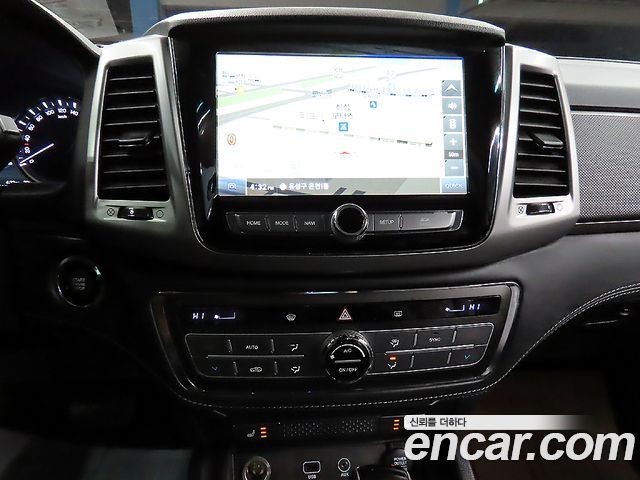 KG Mobility (SsangYong) Rexton Sports Diesel 2.2 4WD Prestige 2018 — фото 16