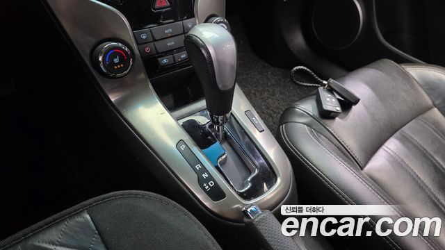 Chevrolet Cruze 1.8 LTZ+ The Perfect Black 2013 — фото 9