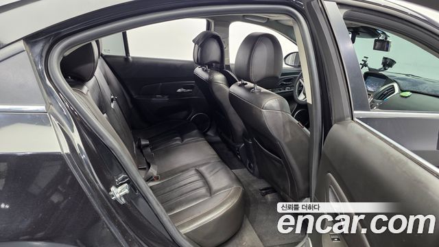 Chevrolet Cruze 1.8 LTZ+ The Perfect Black 2013 — фото 12