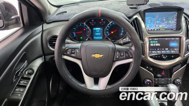 Chevrolet Cruze 1.8 LTZ+ The Perfect Black 2013 — фото 13