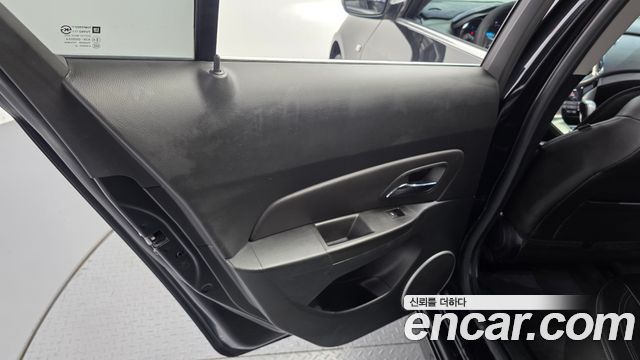 Chevrolet Cruze 1.8 LTZ+ The Perfect Black 2013 — фото 25