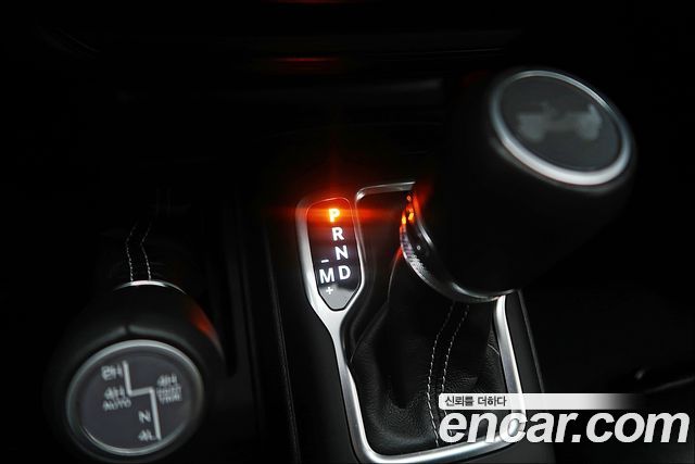 Jeep Wrangler (JL) 2.0 Overland 4Door 2022 — фото 9