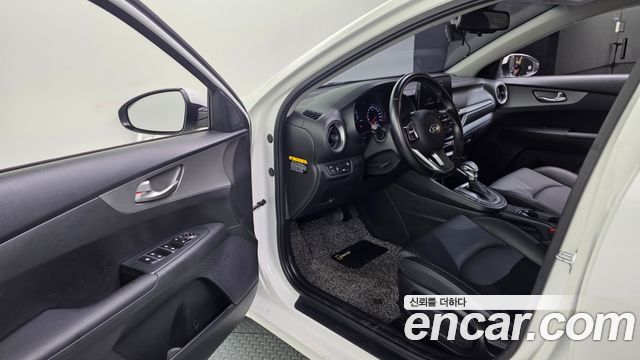 Kia K3 Standard 2021 — фото 10