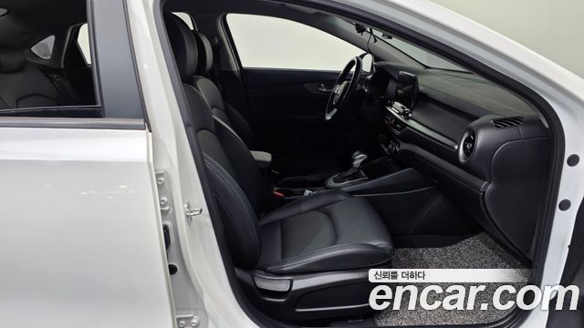 Kia K3 Standard 2021 — фото 11