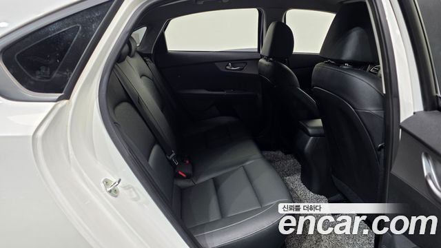 Kia K3 Standard 2021 — фото 12