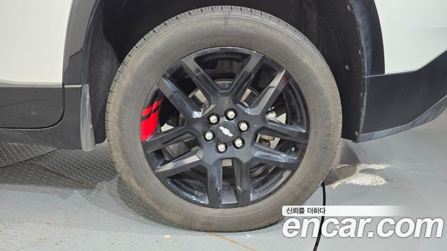 Chevrolet Traverse 3.6 AWD Redline 2020 — фото 21