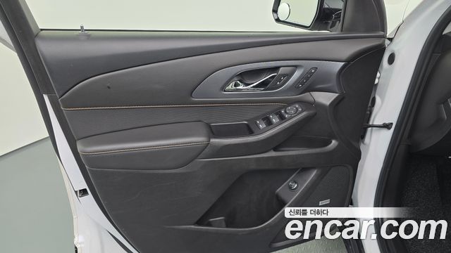 Chevrolet Traverse 3.6 AWD Redline 2020 — фото 24
