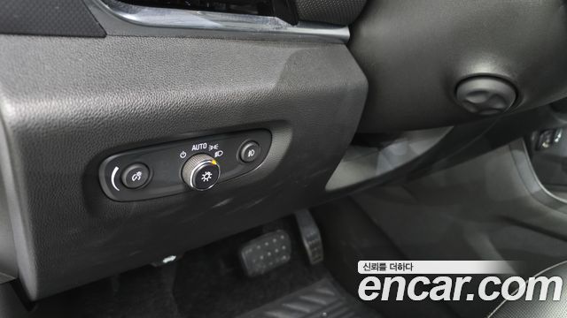 Chevrolet Traverse 3.6 AWD Redline 2020 — фото 29