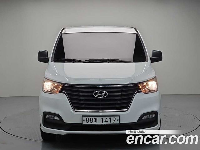 Hyundai Grand Starex Van 3-Seater LPi Smart 2019 — фото 2